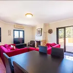 Villa Orange Tree House *